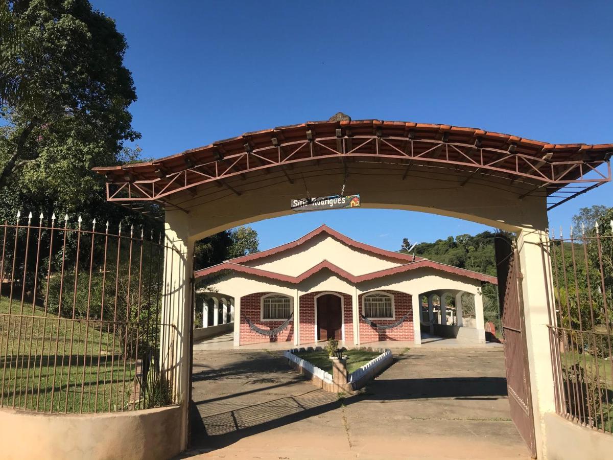 Villa Sitio Dos Rodrigues Lindóia Esterno foto