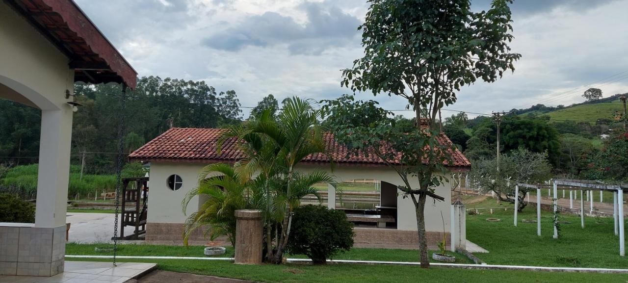 Villa Sitio Dos Rodrigues Lindóia Esterno foto