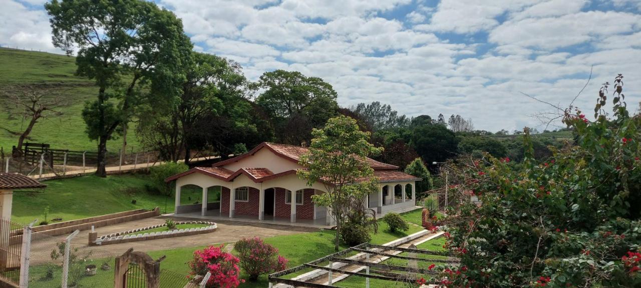 Villa Sitio Dos Rodrigues Lindóia Esterno foto
