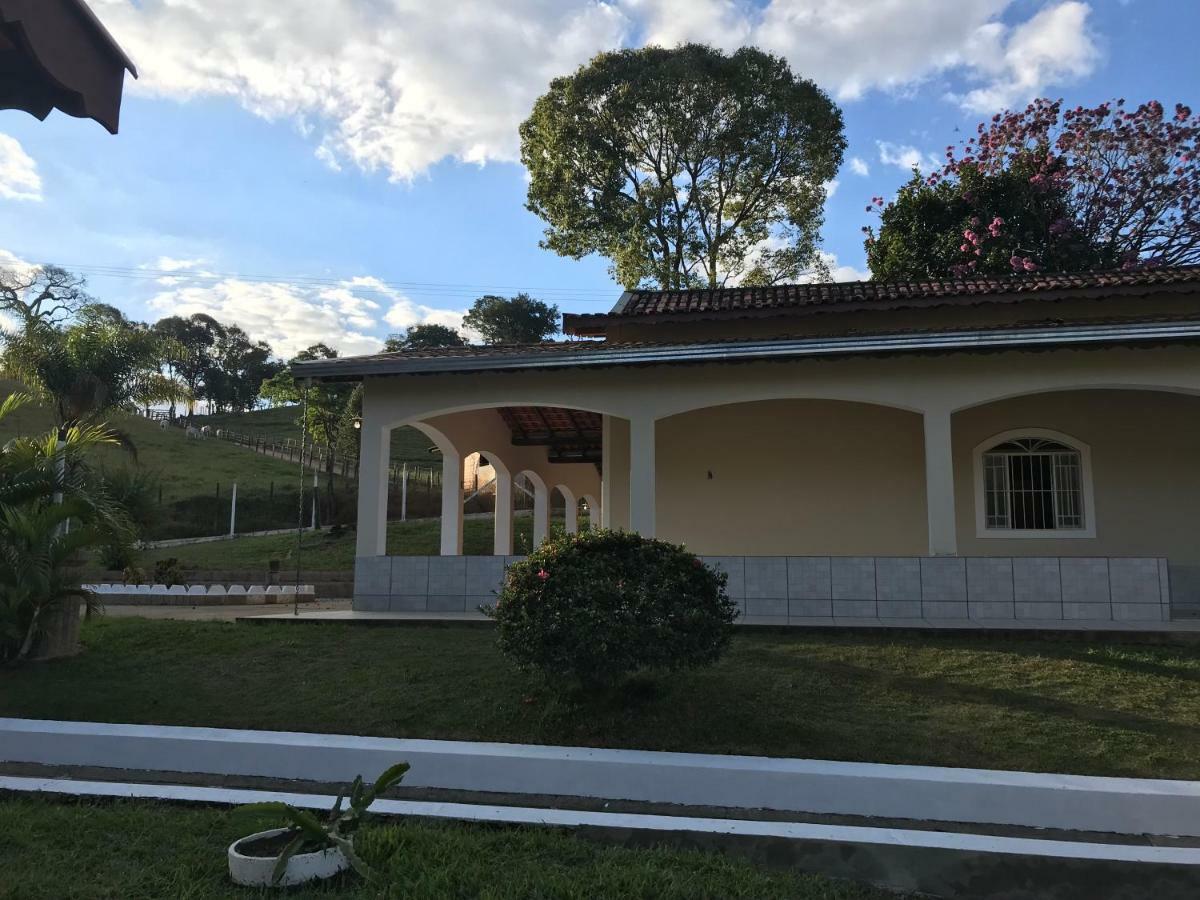 Villa Sitio Dos Rodrigues Lindóia Esterno foto