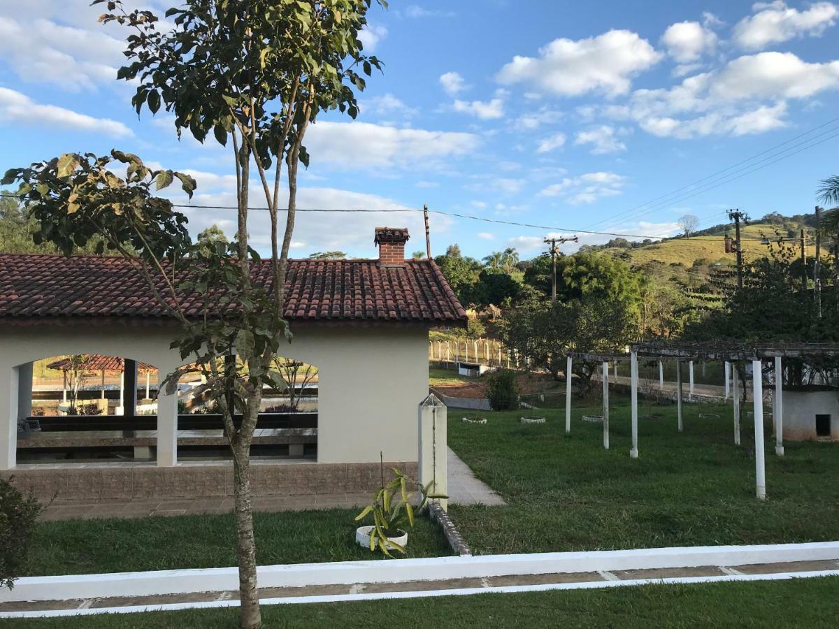 Villa Sitio Dos Rodrigues Lindóia Esterno foto