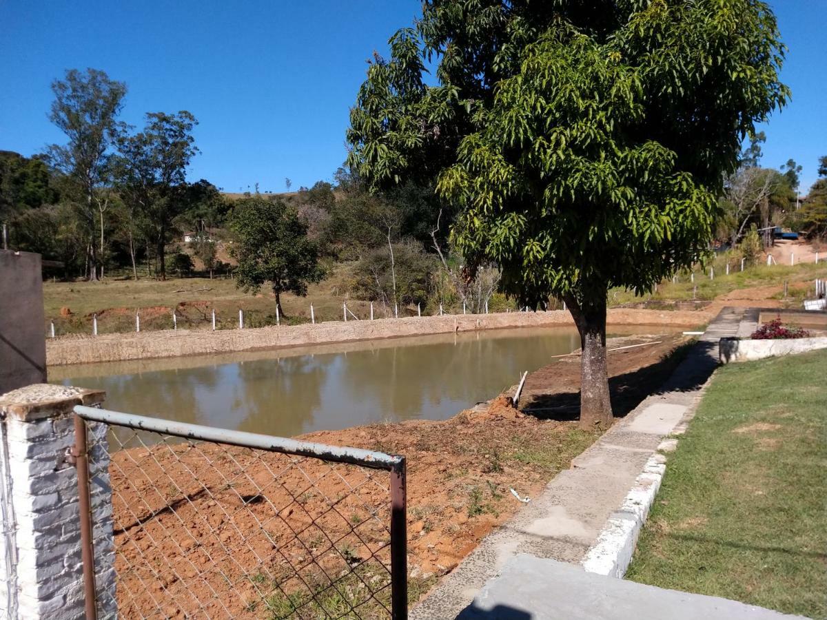Villa Sitio Dos Rodrigues Lindóia Esterno foto
